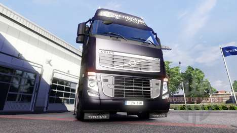 New lights and mud flaps at Volvo for Euro Truck Simulator 2