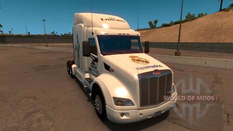 Peterbilt 579 Real Madrid Skin for American Truck Simulator